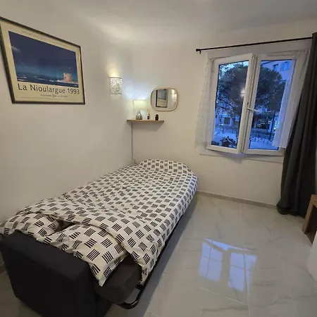 2 Pieces A 50m Du Port De St-tropez Apartment *