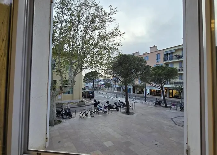 L'alphonse L Near The Port L Shellter Apartmán *